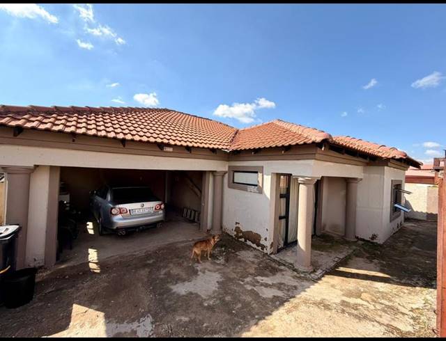 3 BEDROOM HOUSE FOR SALE IN OLIEVENHOUTBOSCH